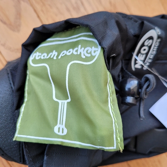 NWT Neos Voyager Stabilicer Waterproof Overshoes Boots Snow Ice Grip Black XS - Picture 10 of 13